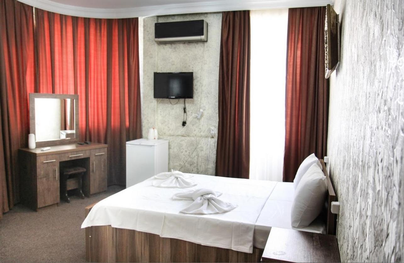 Royal Hotel Tbilisi ภายนอก รูปภาพ