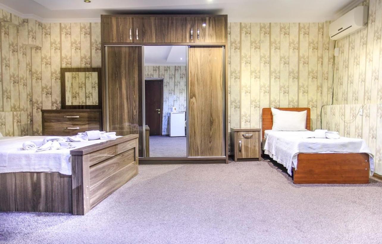 Royal Hotel Tbilisi ภายนอก รูปภาพ