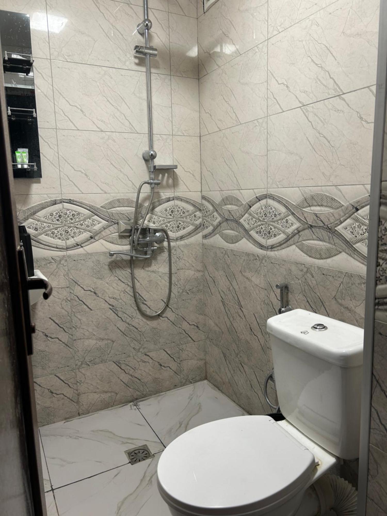 Royal Hotel Tbilisi ภายนอก รูปภาพ
