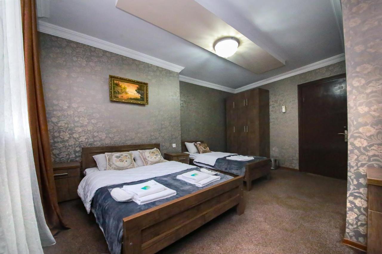 Royal Hotel Tbilisi ภายนอก รูปภาพ