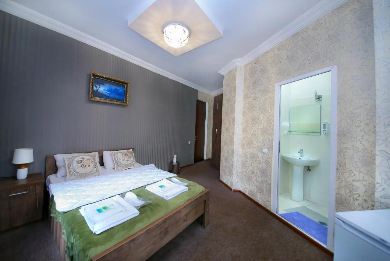Royal Hotel Tbilisi ภายนอก รูปภาพ