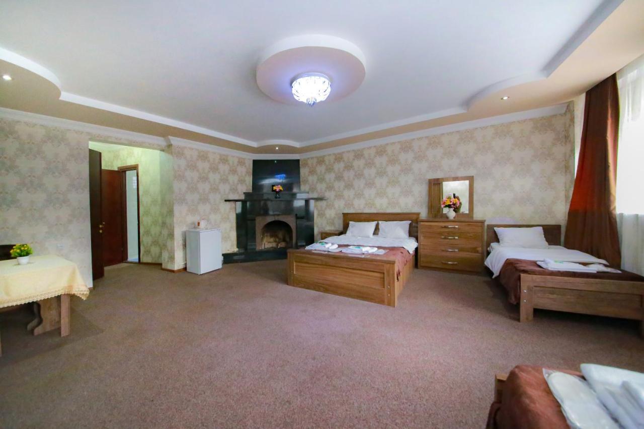 Royal Hotel Tbilisi ภายนอก รูปภาพ